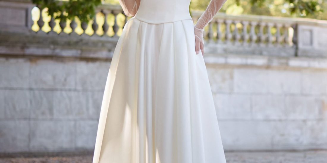 herms bridal_brautatelier ried_bogota_32441+32337_korsage_rock_all-over satin_fit and flair_traegerlos_ivory_vorne_2_ohnelogo-min